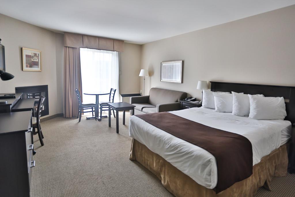 Hotel Le Versailles Saint-Sauveur-des-Monts Quarto foto