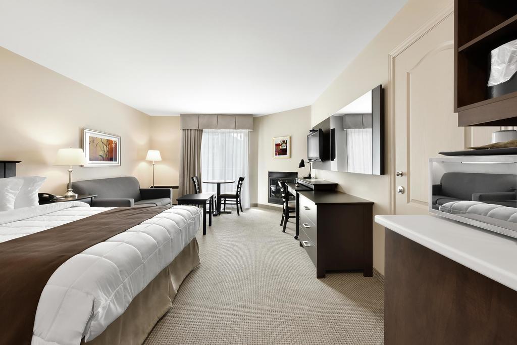 Hotel Le Versailles Saint-Sauveur-des-Monts Quarto foto